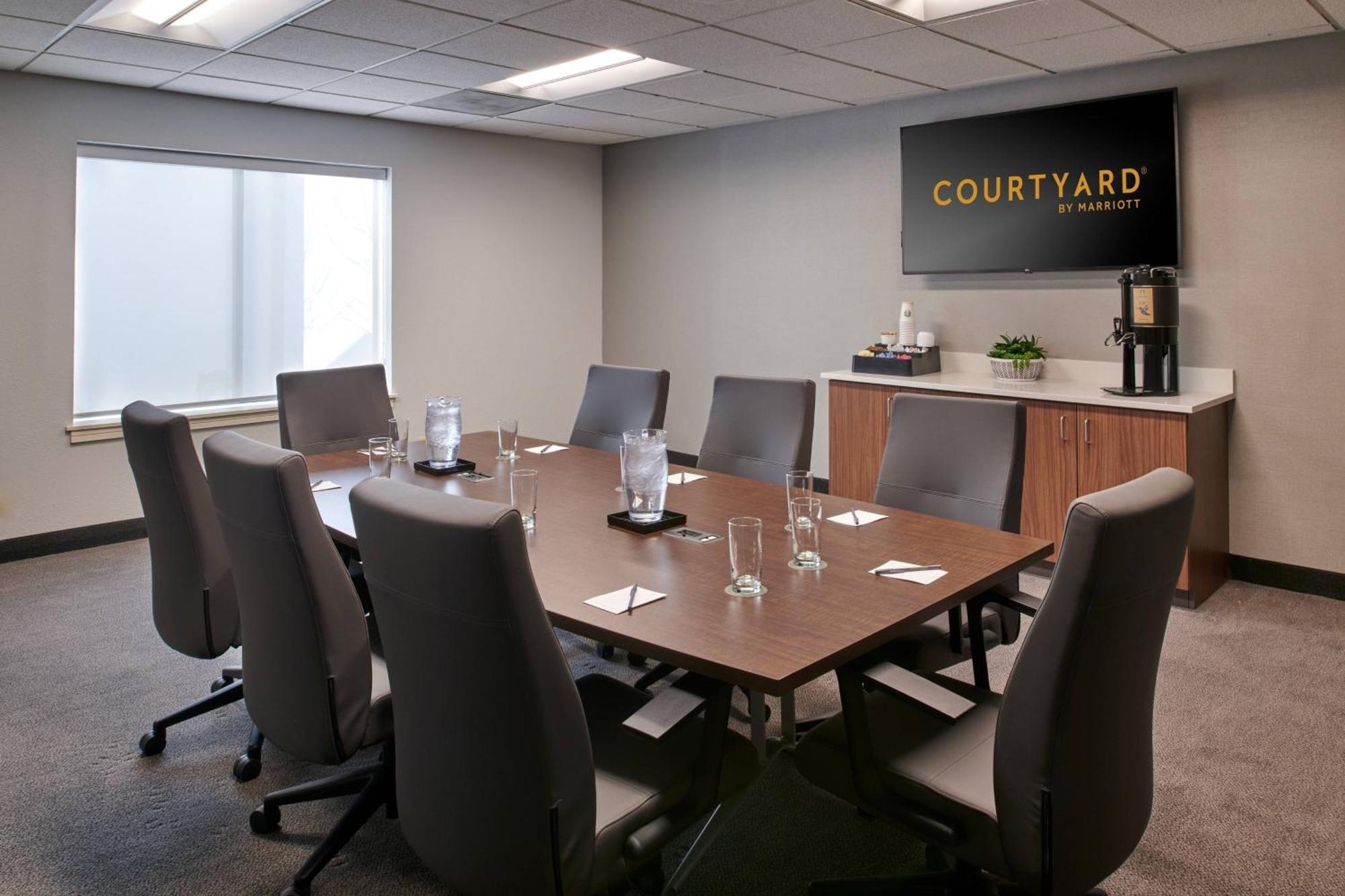 Отель Courtyard Chicago Линкольншир Экстерьер фото